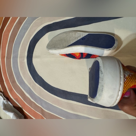 Rothys Kid’s Flame Slip On Sneaker Flats size 3 - Picture 10 of 12